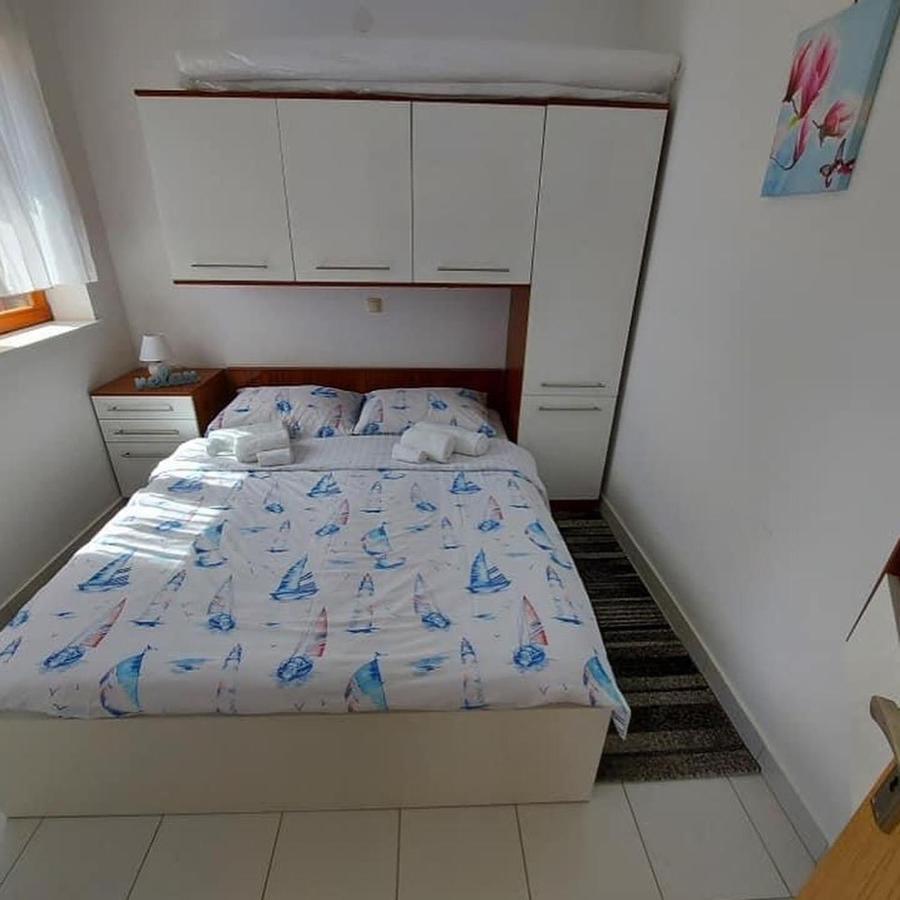 Apartments Hrestak ปริฟลากา ภายนอก รูปภาพ