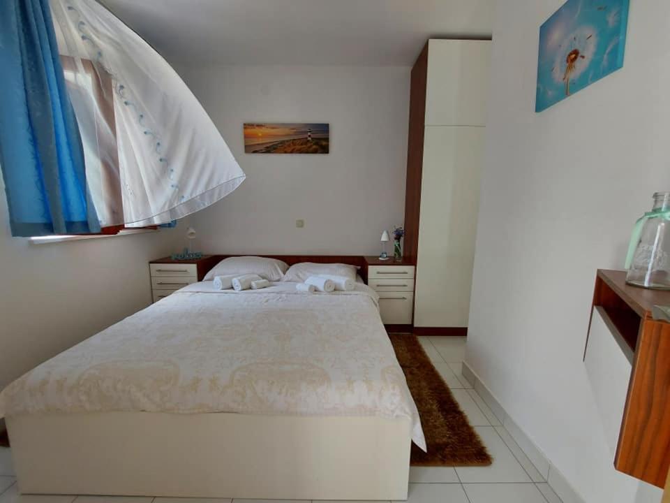 Apartments Hrestak ปริฟลากา ภายนอก รูปภาพ